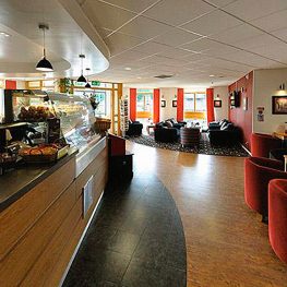yha oxford 000181_oxford_bar_004_SL